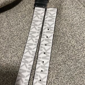 Michael Kors reversible leather belt. Very gently used!